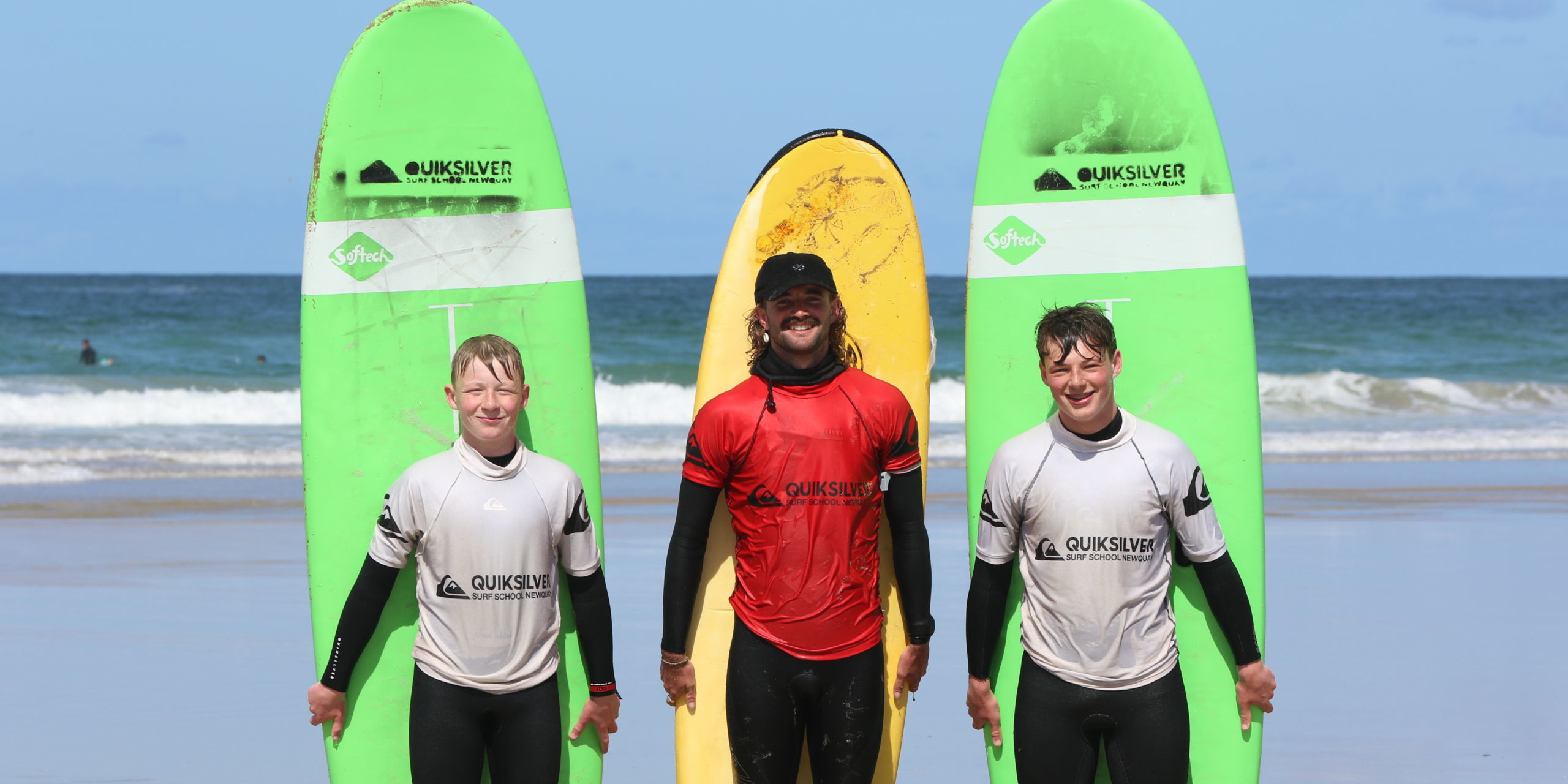 Improver Surf Lessons Newquay : Quiksilver Surf School Newquay